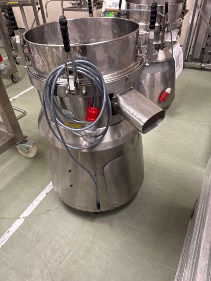 Russell Finex Vibrating Sieve 16300  Pic 03